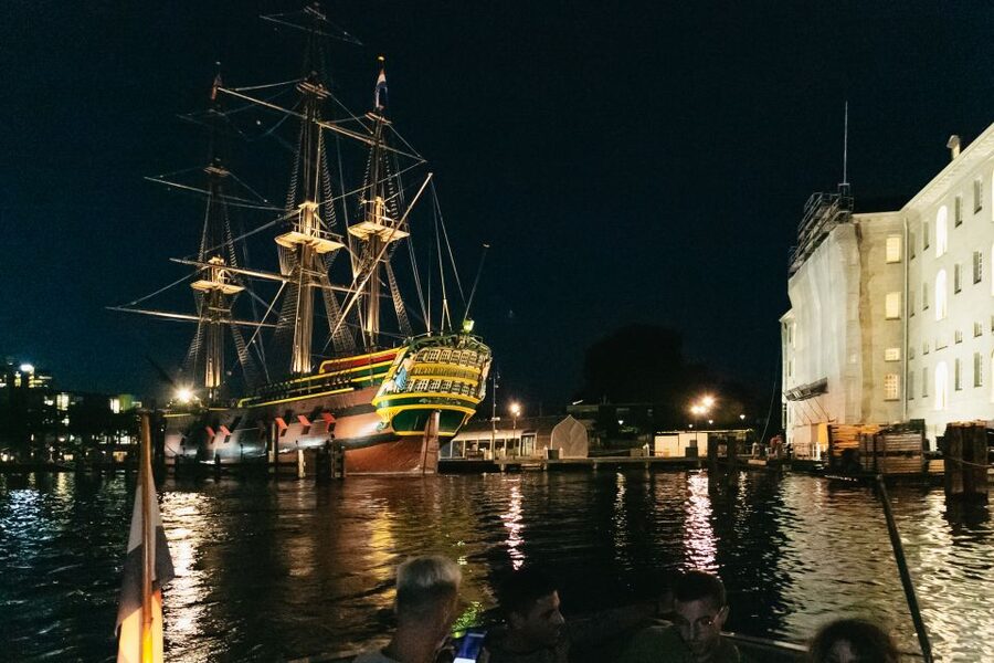 Amsterdam: Evening Cruise with Optional Wine and Snacks - What the covered boat is like in wet or cold weather