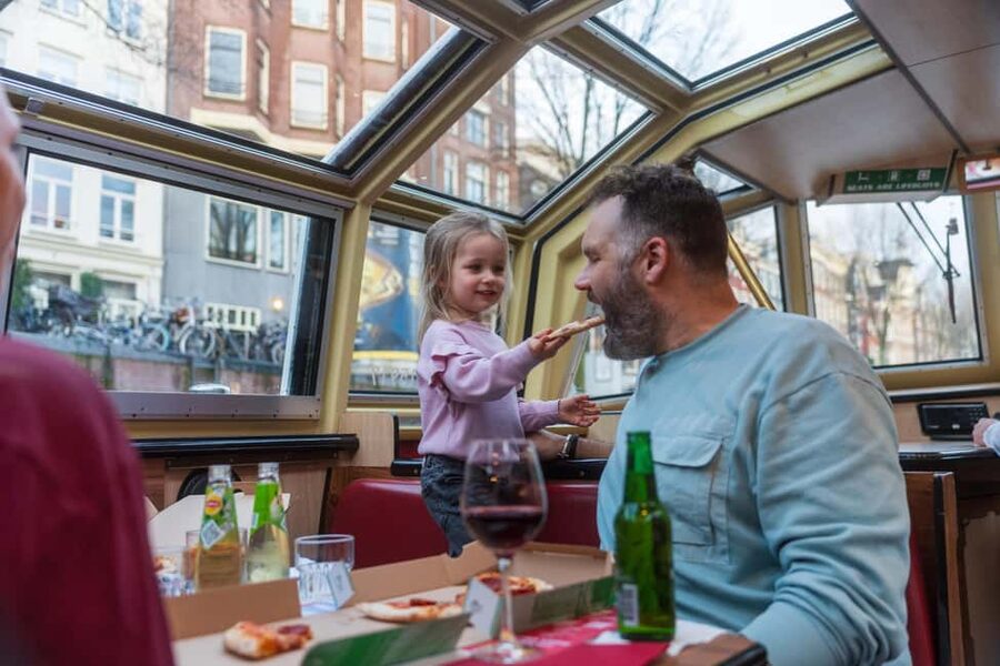 Amsterdam: Evening Pizza Cruise Along the Canals - Choosing your New York-style pizza