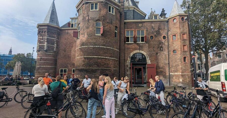 Amsterdam: Explore the City Highlights by Bike - The Canal Belt: leaning houses and Dutch engineering