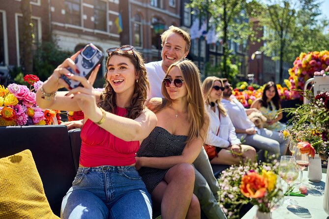 Amsterdam Flower Boat Canal Cruise with Local Guide - Quick points about the flower boat cruise