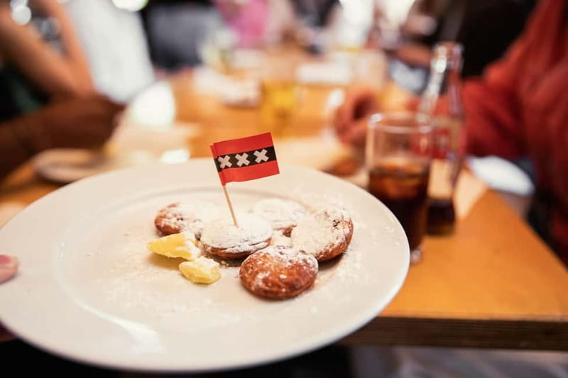 Amsterdam: Food and Canal Tour - Apple pie and familiar Dutch comfort food
