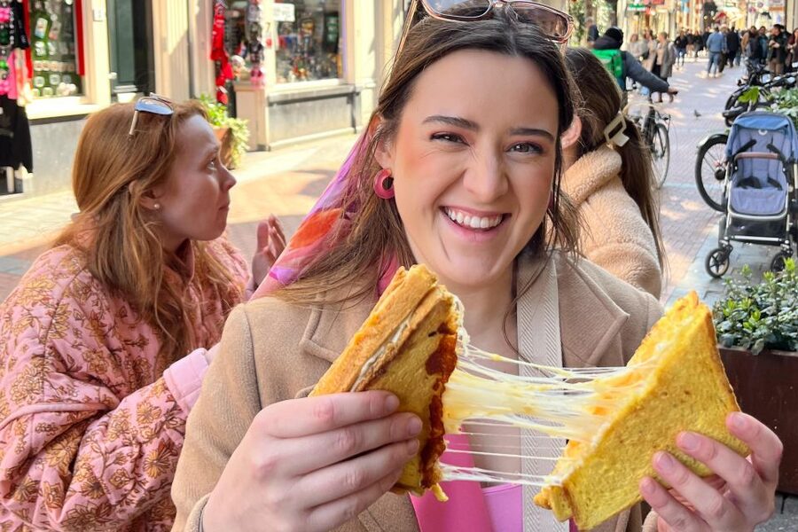 Amsterdam: Food and Culture Walking Tour with Tastings - Who should book this walk?