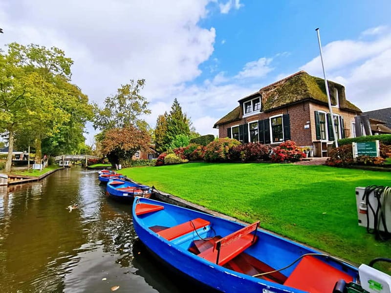 Amsterdam: Giethoorn, Afsluitdijk and Zaanse Schans Day Trip - Afsluitdijk: a short look at Dutch water engineering