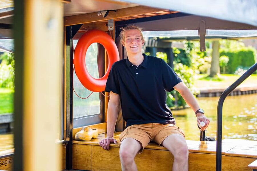 Amsterdam: Giethoorn Day Trip with Boat Tour - Key points at a glance