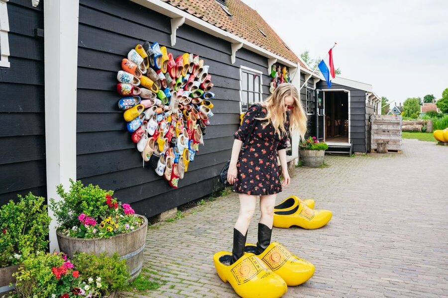 Amsterdam: Giethoorn, Volendam, and Zaanse Schans Tour - Why this day trip works from Amsterdam