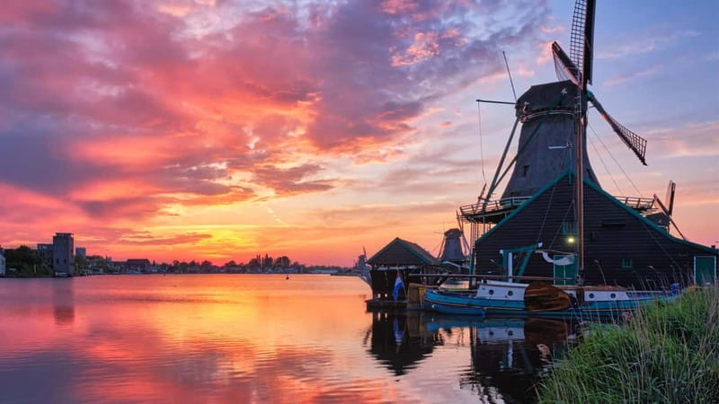 Amsterdam: Giethoorn & Zaanse Schans Small Group Day Trip - Small details that make the day easier