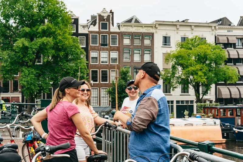 Amsterdam: Guided Bike Tour City Centre in EN/DE/FR/ES - Starting near Amsterdam Central Station