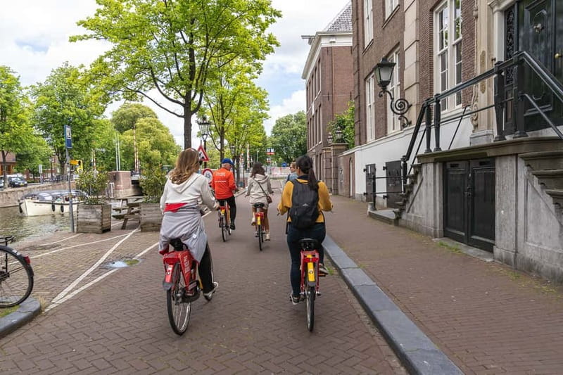 Amsterdam: Guided Bike Tour City Centre in EN/DE/FR/ES - Jordaan, Brouwersgracht, and the Nine Streets