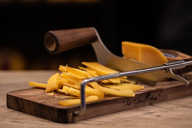 Amsterdam : Guided Cultural Food Tour - The Jordaan’s Small Houses and Local Character