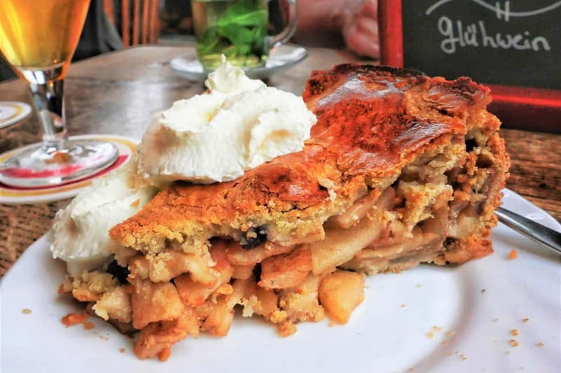 Amsterdam: Guided Food Tour with Tastings - The guide can shape the whole outing