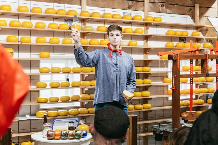 Amsterdam: Guided Zaanse Schans, Windmills & Cheese Tour - What makes this short Dutch outing worthwhile