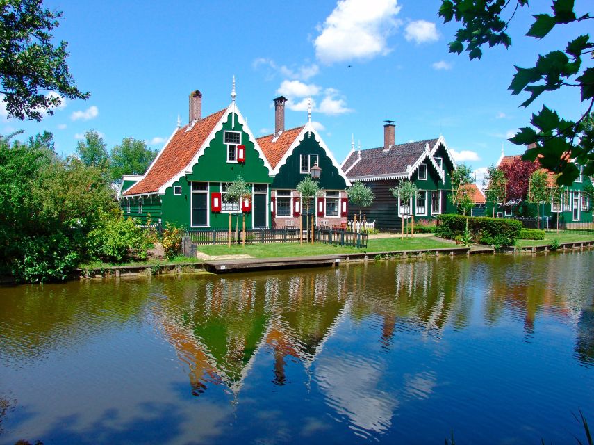 Amsterdam: Guided Zaanse Schans, Windmills & Cheese Tour - Meeting near Amsterdam Central Station