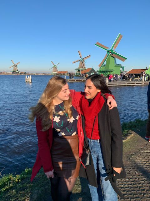 Amsterdam: Guided Zaanse Schans, Windmills & Cheese Tour - First view of Zaanse Schans