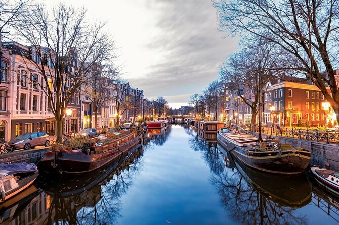 Amsterdam Haunted History and Ghost Walking Tour - The guides make or break the experience
