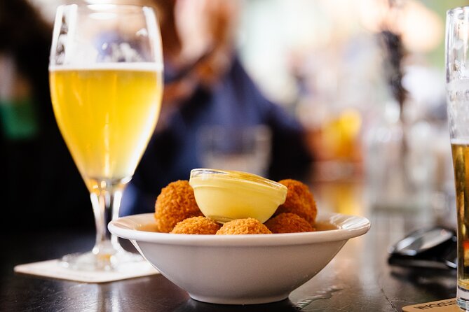 Amsterdam High-End Dutch Food & History Tour - Up to 8 guests - The history works best between the bites
