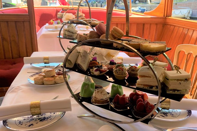 Amsterdam: High Tea Cruise - Meeting the boat at Oosterdokskade 8