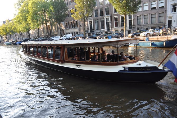 Amsterdam: High Tea Cruise - The first stretch: Amsterdam’s main canals