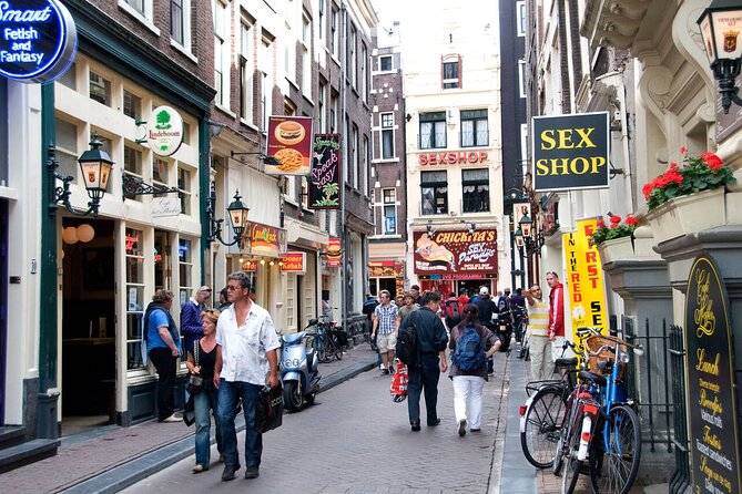 Amsterdam Highlights and History Walking Tour (MUST DO) - Reading Amsterdam through the canal ring