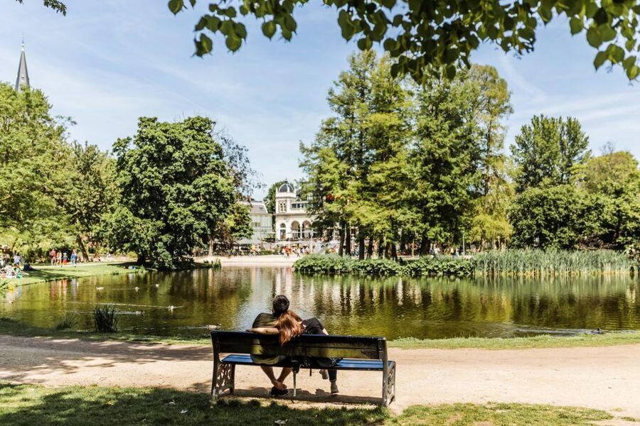 Amsterdam: Highlights & Hidden Gems Private Walking Tour - De 9 Straatjes and Amsterdam’s small shops