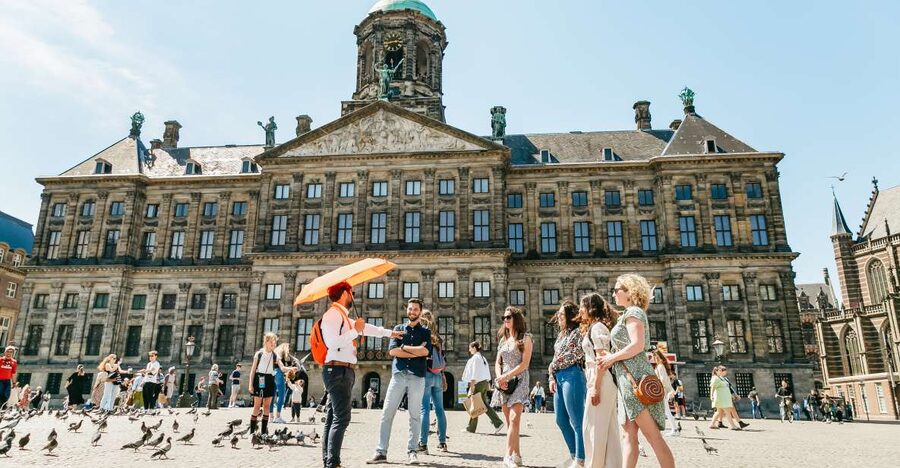 Amsterdam: Historical Highlights Walking Tour with Tasting - Is $34 good value for Amsterdam?