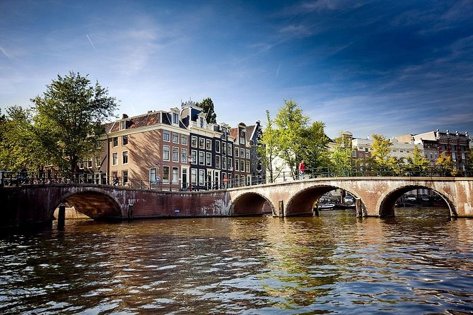 Amsterdam Independent Sightseeing by Pedal Boat - Bridges, trees, and the pleasure of going slowly