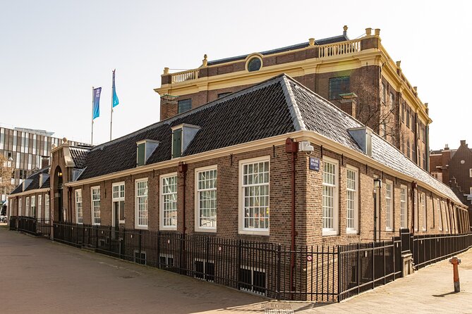 Amsterdam Jewish Museum (Joods Museum & Joods Museum Junior) - The Portuguese Synagogue and Its Candlelit Interior