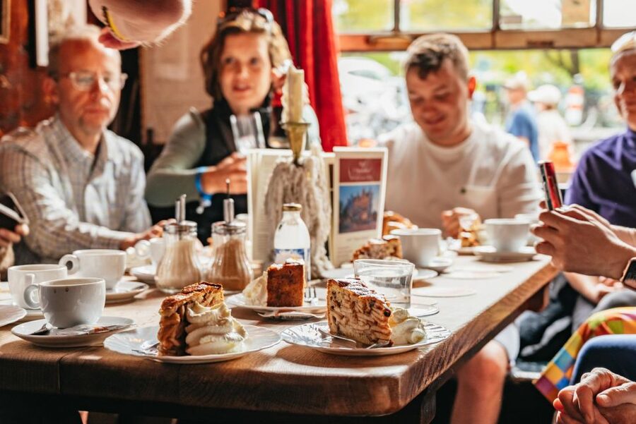 Amsterdam: Jordaan District Local Food Walking Tour - The walking, weather, and comfort factor