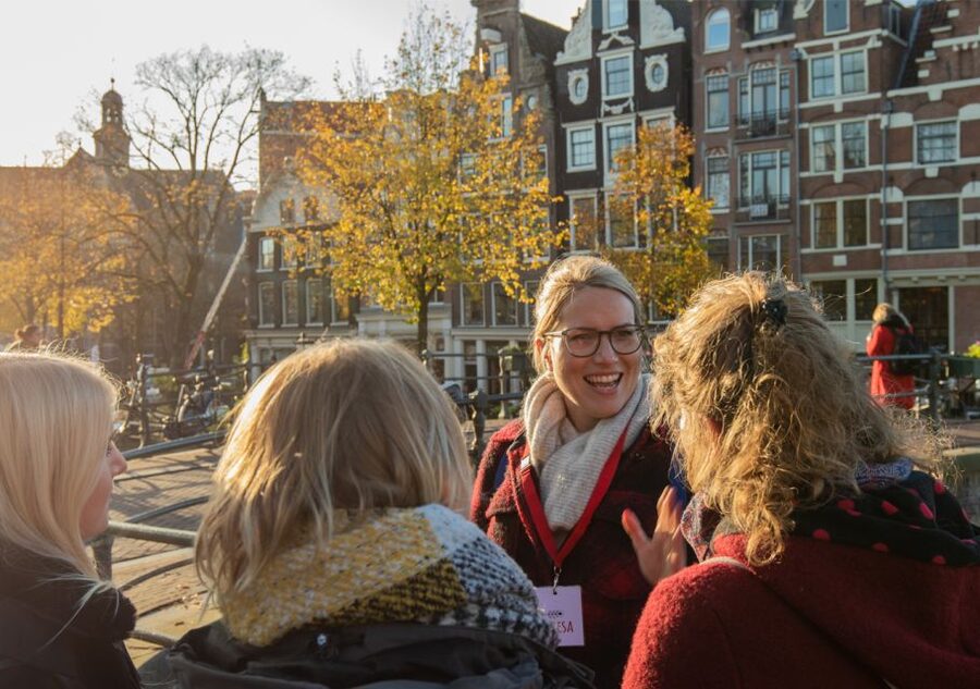 Amsterdam: Jordaan District Tour with a German guide - Four Courtyards Most People Miss
