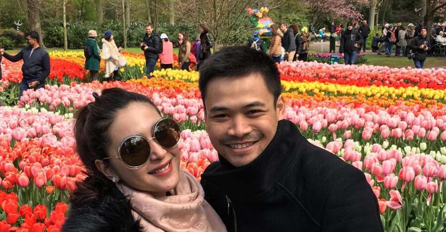 Amsterdam: Keukenhof Tulip Garden and Giethoorn Experience - Meeting at Prins Hendrikkade 20A