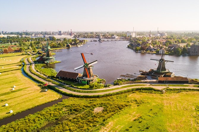 Amsterdam: Keukenhof, Zaanse Schans & Volendam Tour - What this full-day Dutch tour really offers