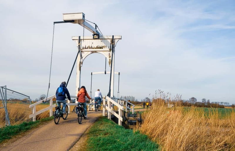 Amsterdam: Leisurely Windmill & Countryside Bike Ride - Waterland by bicycle, not bus