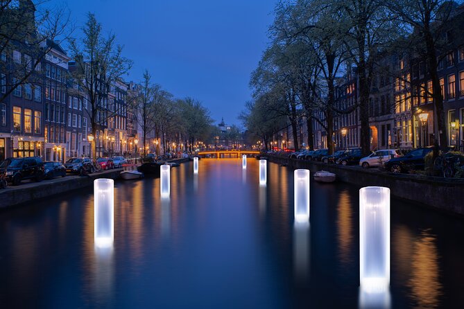 Amsterdam Light Festival Canal Cruise + Unlimited Drinks Option - What the 75-minute route is like