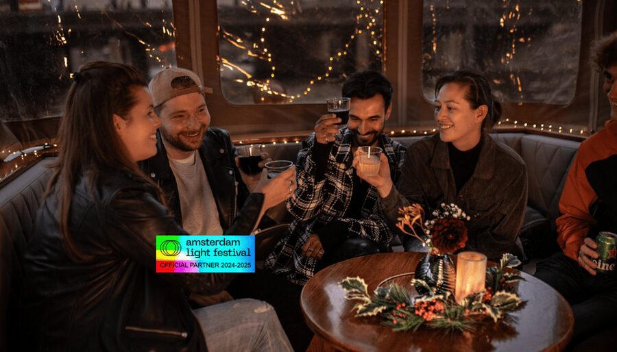 Amsterdam: Light Festival Cruise With Drinks & Snacks - Why a Light Festival cruise works so well