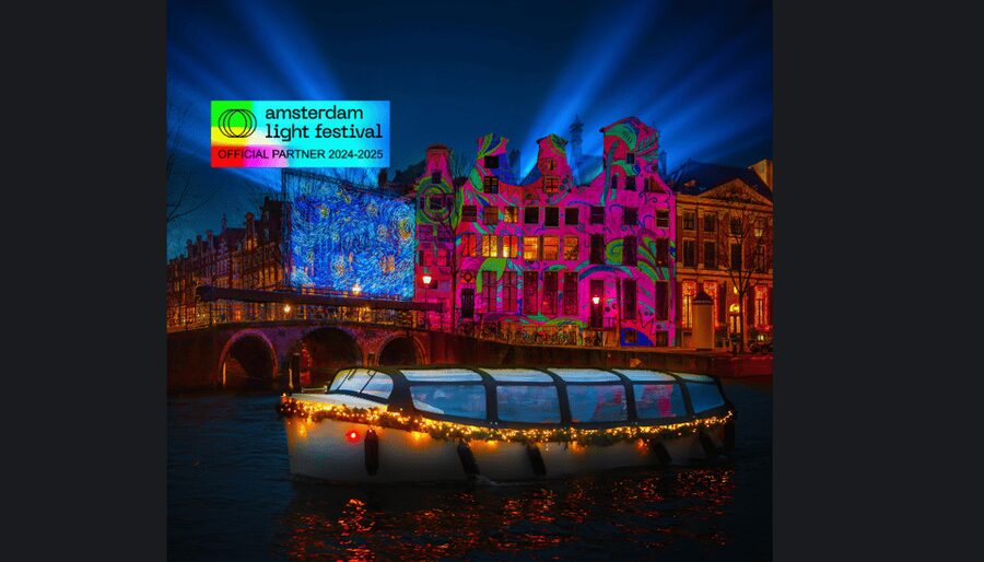 Amsterdam: Light Festival Cruise With Drinks & Snacks - Hortus Botanicus and the Magere Brug