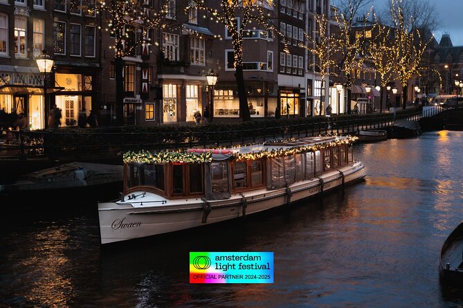 Amsterdam Light Festival: Heated Boat Cruise + Hot Drinks & Bite - What the 75-minute route is really like