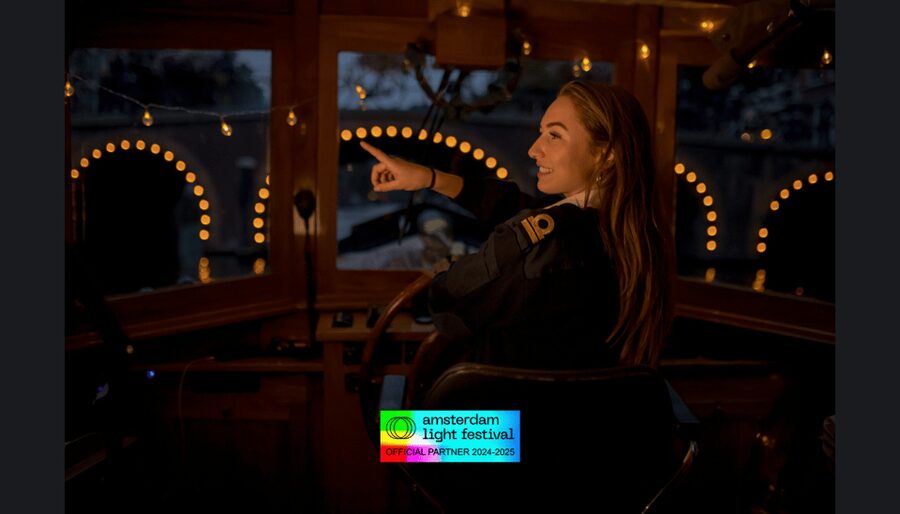 Amsterdam: Light Festival Heated Cruise w/ Drinks & Snacks - Herengracht and the grand canal houses