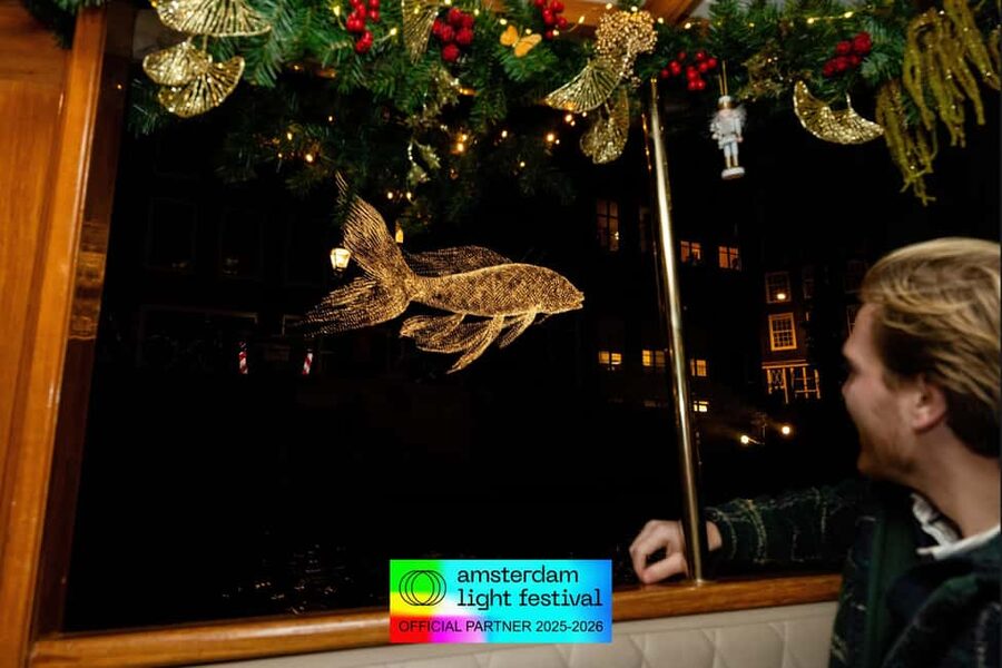 Amsterdam: Light Festival Heated Cruise with Drinks Option - Booking flexibility and practical limits