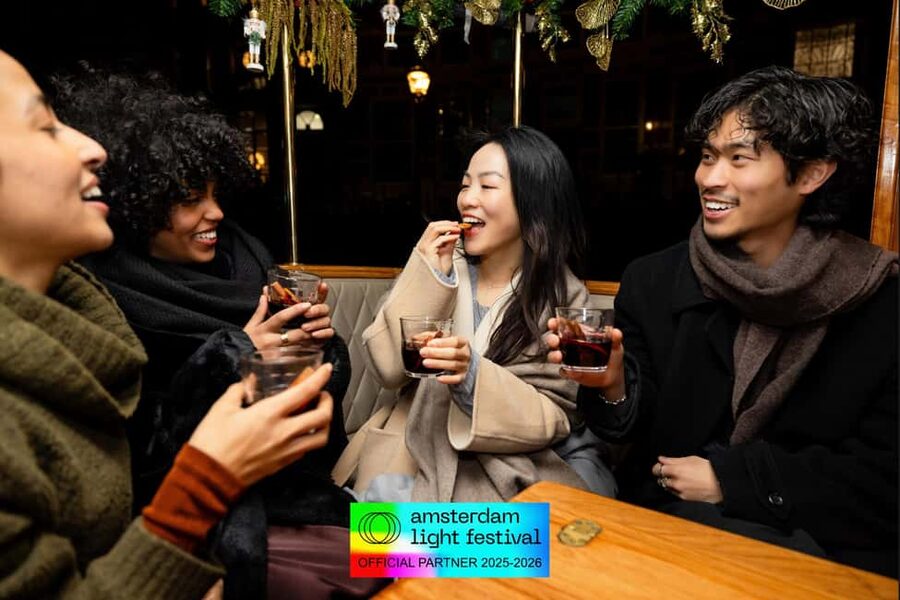 Amsterdam: Light Festival Heated Cruise with Drinks & Snacks - The Golden Bend and Amsterdam’s grand canal belt
