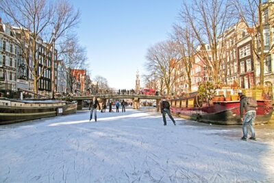 Amsterdam Light Festival Winter Walk with Stroopwafel Workshop