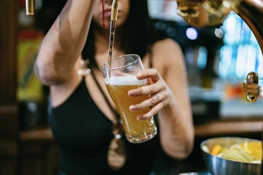 Amsterdam: Ludwig's Red Light Pub Crawl with VIP Club Entry - Why the $32 price can make sense