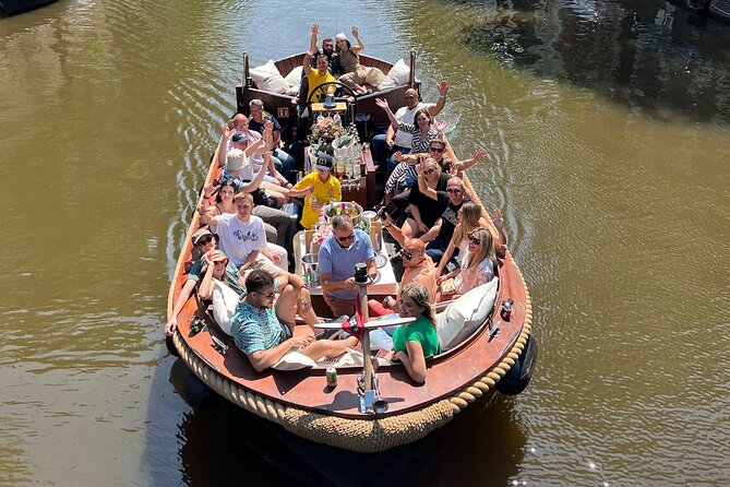 Amsterdam Luxury Boutique Boat tour with Unlimited Beer and Wine - Finding the boat at Oudezijds Voorburgwal 226