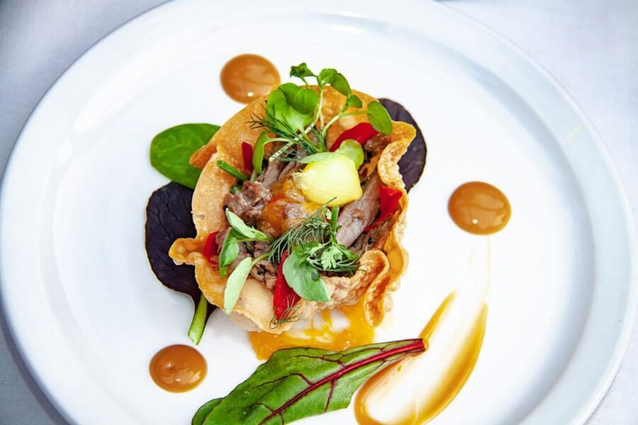 Amsterdam: Luxury Saloon Boat Cruise with 3-Course Dinner - The aperitif and surprise appetizer