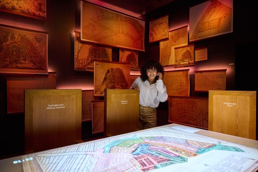 Amsterdam: Museum of the Canals Ticket with Audio Guide - The multimedia journey through 400 years