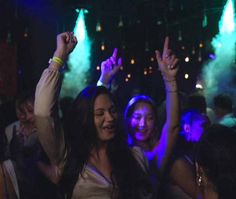 Amsterdam: Nightlife Scene 1, 2, or 3-7 Day Ticket - Transport credits and practical savings