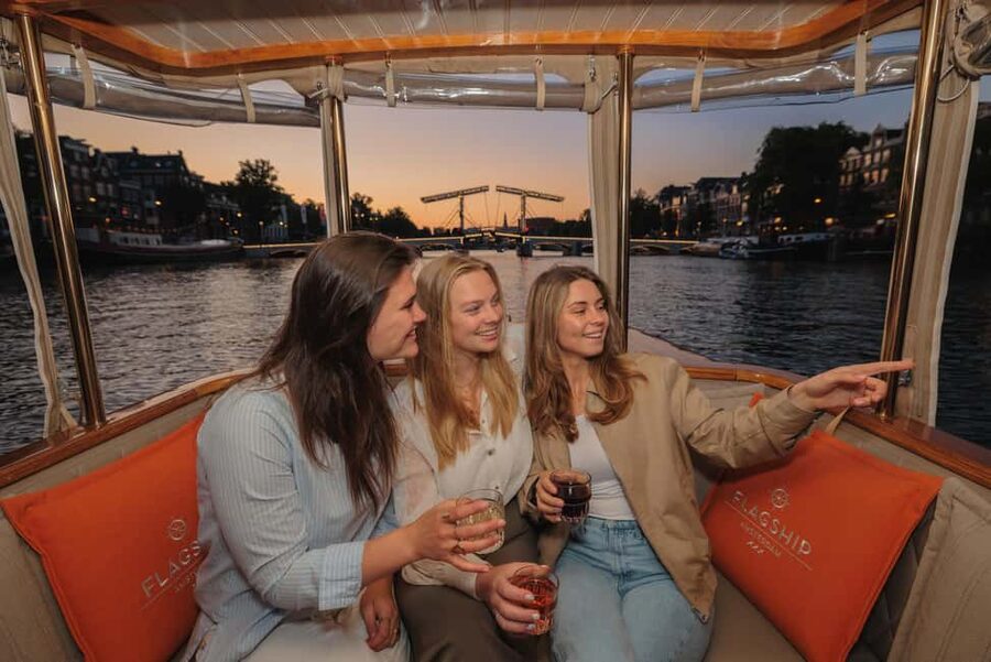 Amsterdam: Open Boat Cruise option Unlimited Drinks & Bite - Key points to know before you book