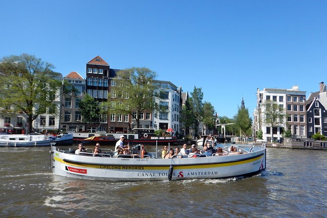 Amsterdam Open Boat Tour with Local Guide - Who should book this canal cruise