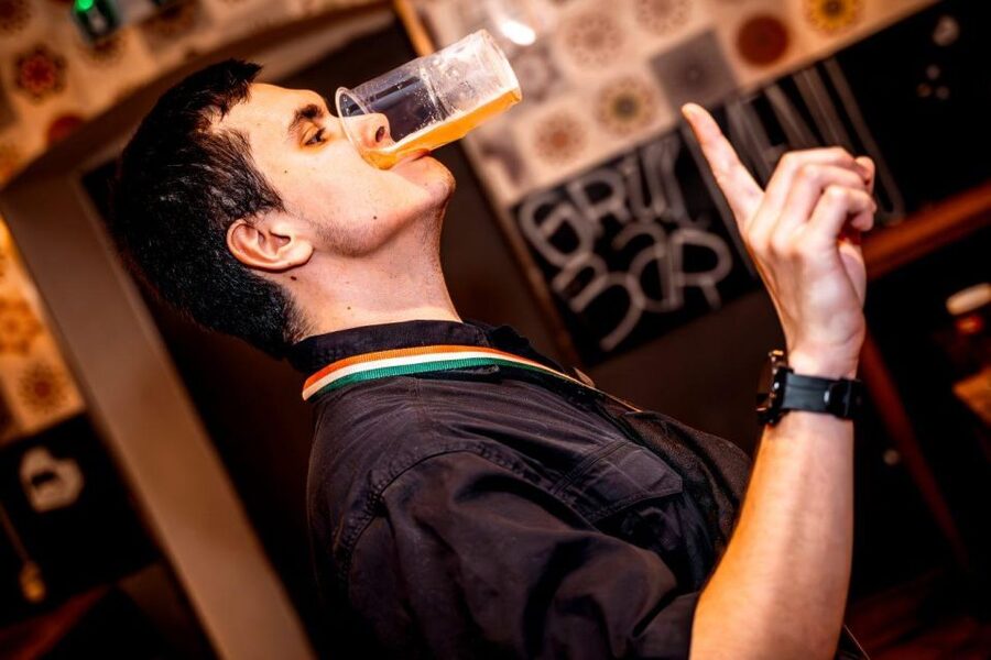 Amsterdam: Original Pub Crawl Party with VIP Entrance - Generator Hostel Bar and the first introductions
