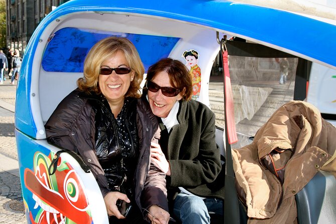 Amsterdam Pedicab City Tour (2 hours) - The canal ring from a street-level seat