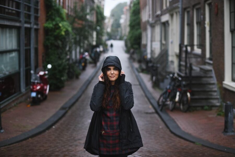 Amsterdam: Personal Travel & Vacation Photographer - Is $202 good value for up to five people?