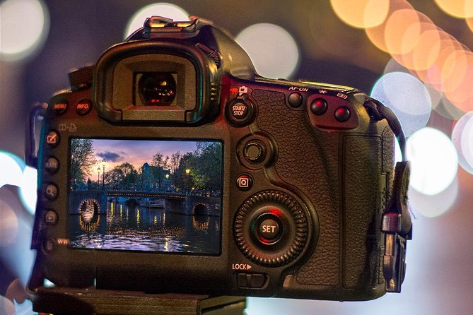 Amsterdam Photography Masterclass - Private Photography Lesson - Finding details at Voetboogstraat
